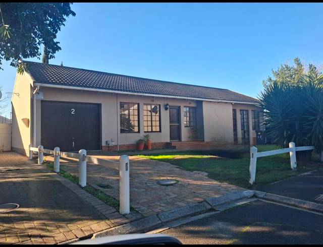3 BEDROOM PROPERTY TO RENT IN VREDEKLOOF EAST